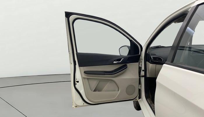 2022 Tata Tiago XZ PLUS CNG, CNG, Manual, 35,137 km, LHS Front Door