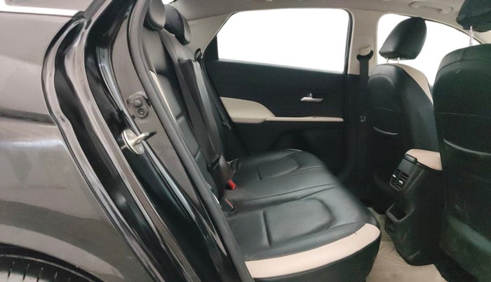 2023 Hyundai Verna SX 1.5 l MPI, Petrol, Manual, 45,949 km, Right Side Rear Door Cabin