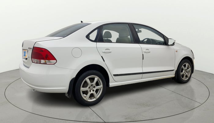 2013 Volkswagen Vento HIGHLINE 1.6 MPI, Petrol, Manual, 69,541 km, Right Back Diagonal
