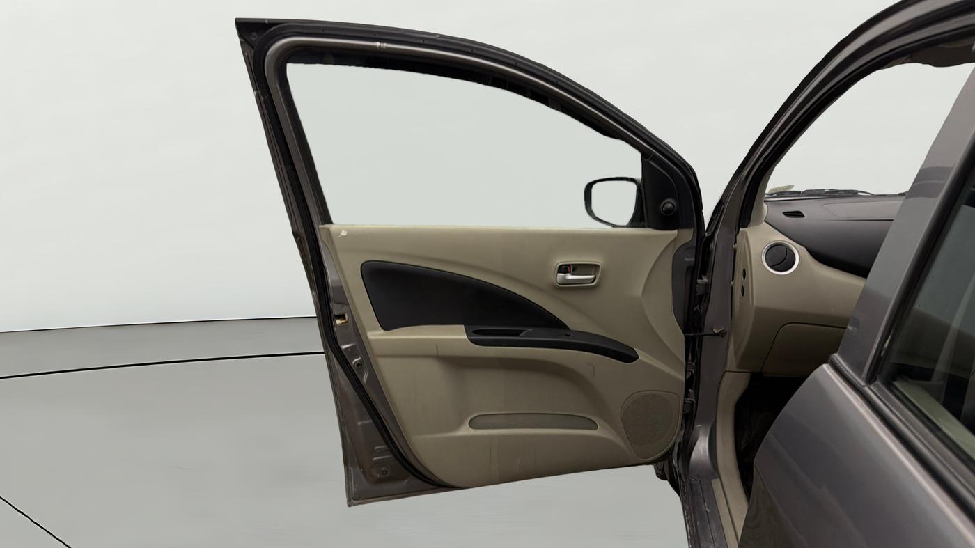 2014 Maruti Celerio VXI CNG, CNG, Manual, 66,646 km, LHS Front Door