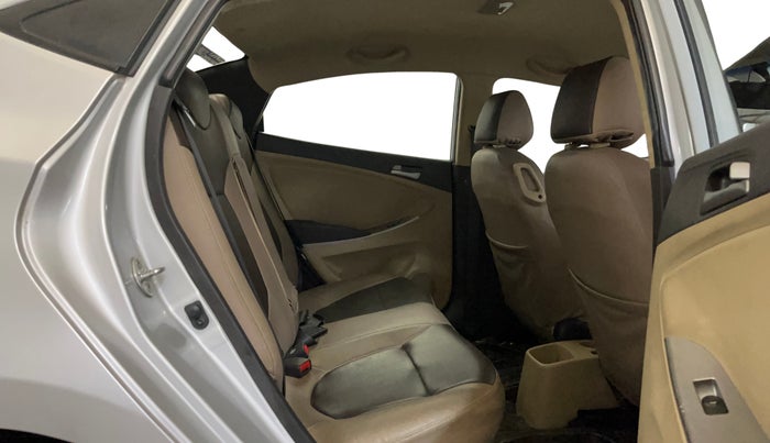 2015 Hyundai Verna FLUIDIC 4S 1.4 VTVT, Petrol, Manual, 48,762 km, Right Side Rear Door Cabin