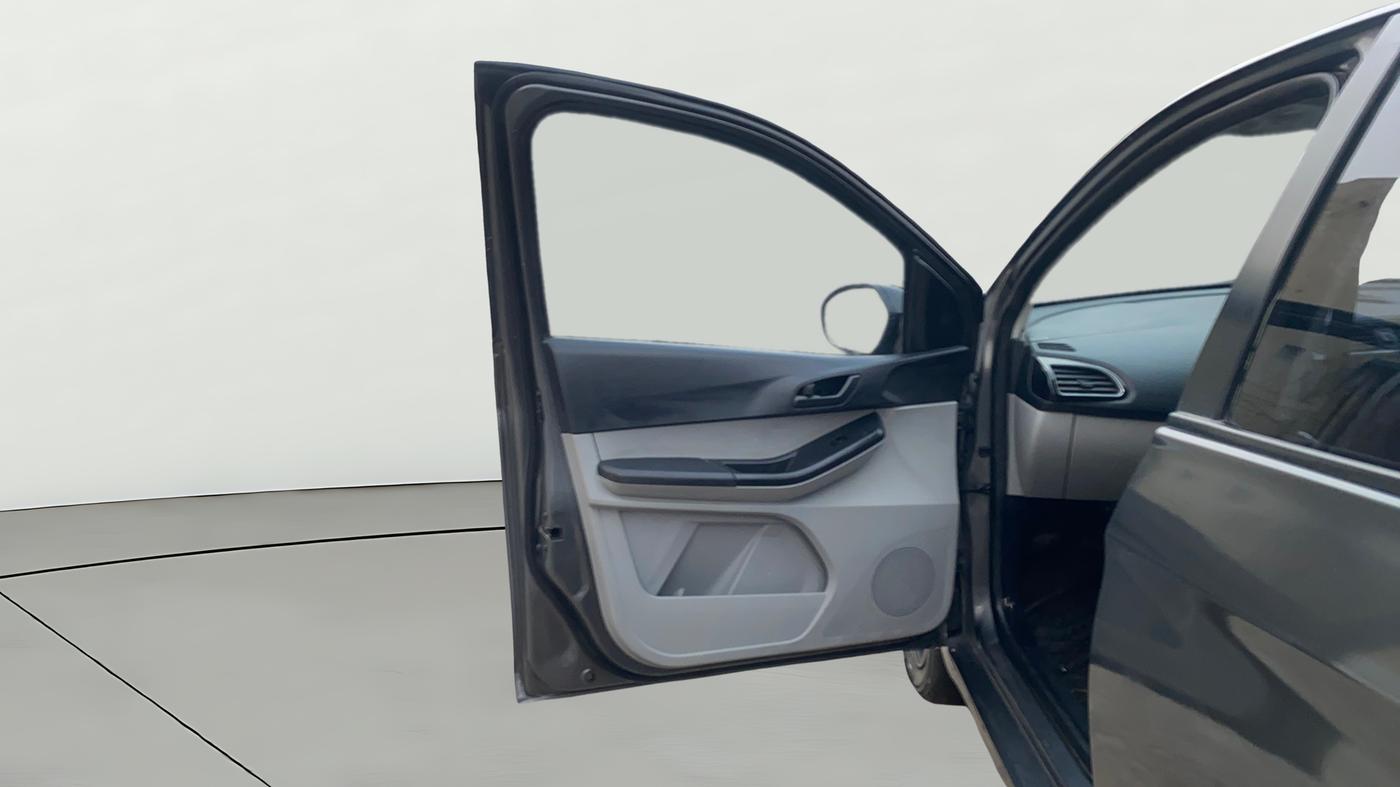 2024 Tata Tiago XT PETROL, Petrol, Manual, 26,188 km, LHS Front Door