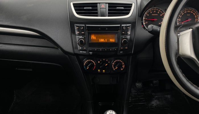 2017 Maruti Swift VXI O, Petrol, Manual, 90,205 km, Air Conditioner