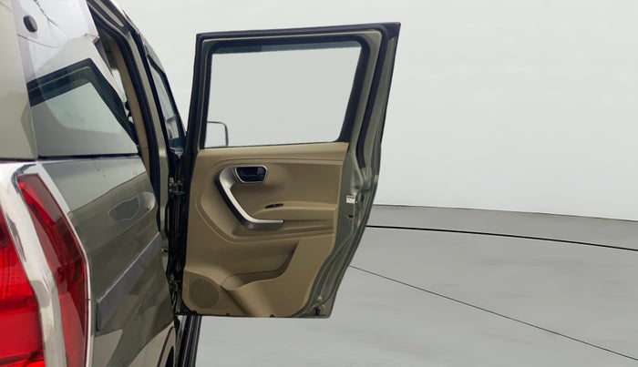 2021 Mahindra BOLERO NEO N10 R, Diesel, Manual, 14,978 km, RHS Rear Door