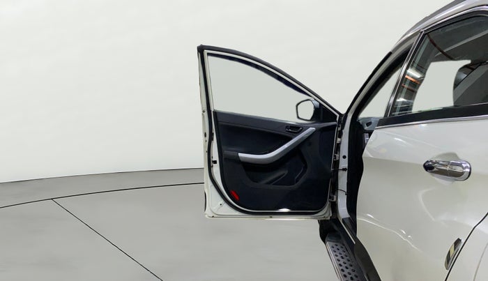 2022 Tata NEXON XM PETROL, Petrol, Manual, 54,531 km, LHS Front Door