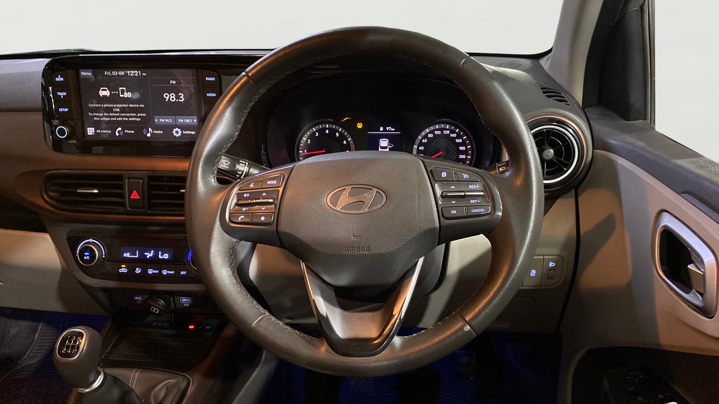 2023 Hyundai AURA SX 1.2 (O), Petrol, Manual, 32,558 km, Steering Wheel Close Up