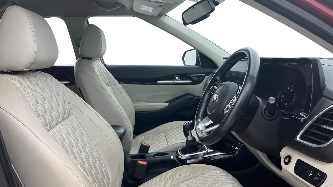 2019 KIA SELTOS HTX 1.5 PETROL, Petrol, Manual, 37,968 km, Right Side Front Door Cabin