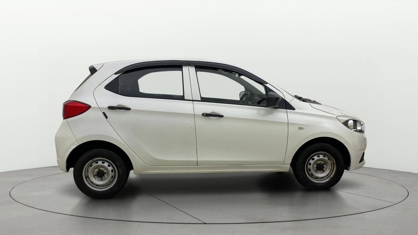 2017 Tata Tiago XE DIESEL, Diesel, Manual, 86,763 km, Right Side View