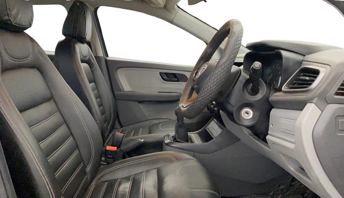 2021 Tata ALTROZ XE PETROL, Petrol, Manual, 58,242 km, Right Side Front Door Cabin