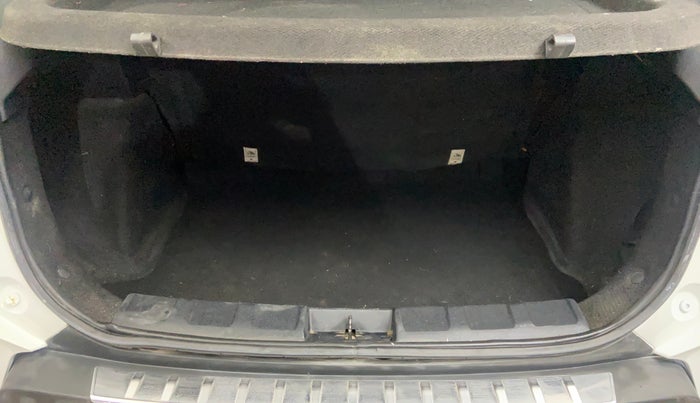 2022 Tata NEXON XM SUNROOF PETROL, Petrol, Manual, 73,700 km, Boot Inside