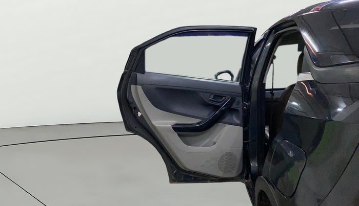 2018 Tata NEXON XM PETROL, CNG, Manual, 81,527 km, LHS Rear Door