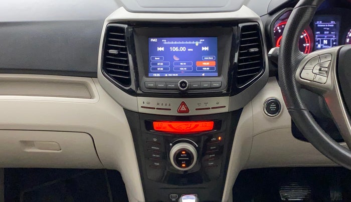 2021 Mahindra XUV300 W8 (O) 1.2 PETROL AMT, CNG, Automatic, 39,619 km, Air Conditioner