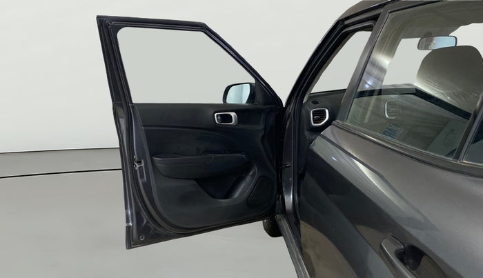 2021 Hyundai VENUE S+ 1.2, Petrol, Manual, 53,388 km, LHS Front Door