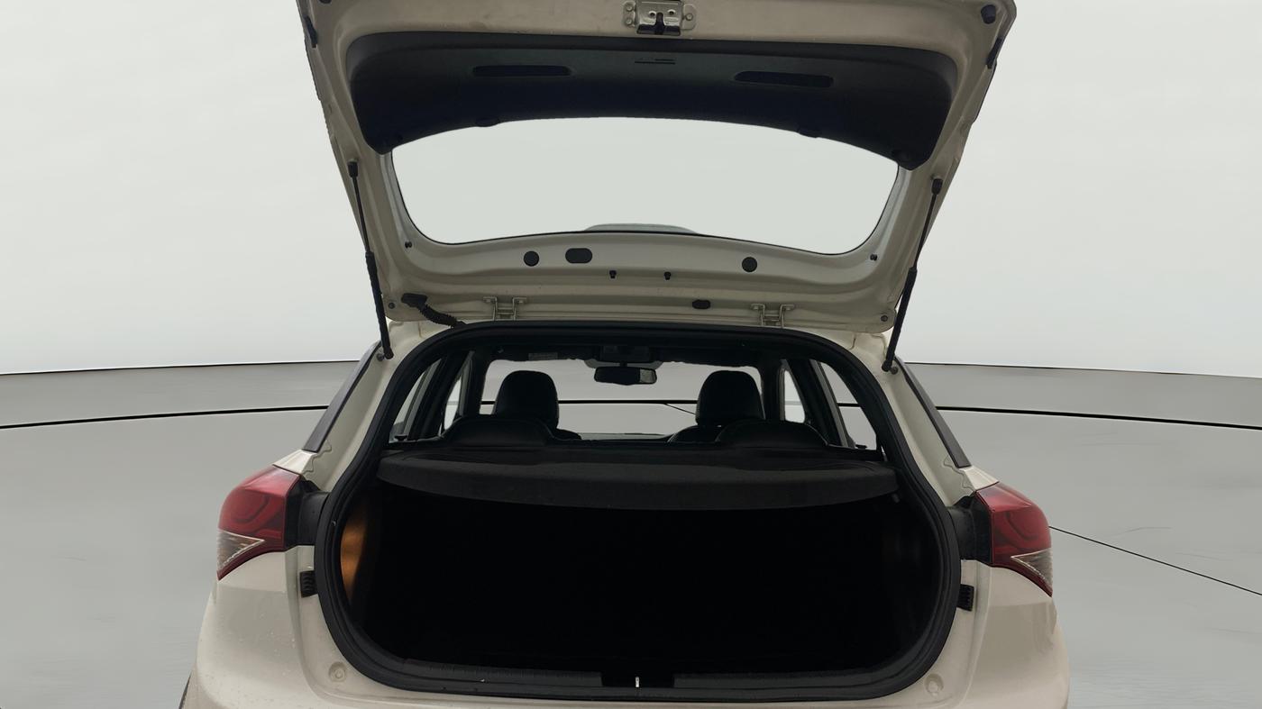 2017 Hyundai i20 Active 1.2 S, Petrol, Manual, 34,189 km, Boot Open Zoomed View