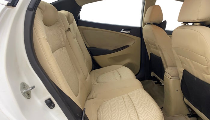 2014 Hyundai Verna FLUIDIC 1.4 CRDI CX, Diesel, Manual, 1,42,148 km, Right Side Rear Door Cabin