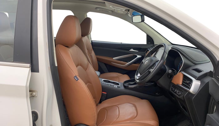 2021 MG HECTOR PLUS SHARP 1.5 PETROL TURBO DCT 6-STR, Petrol, Automatic, 62,486 km, Right Side Front Door Cabin