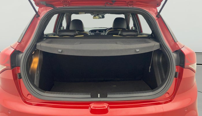 2018 Hyundai i20 Active 1.2 SX, Petrol, Manual, 17,987 km, Boot Open Zoomed View