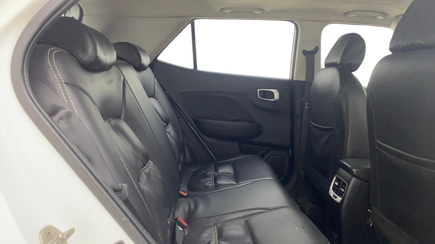 2020 Hyundai VENUE SX 1.0 TURBO, Petrol, Manual, 96,521 km, Right Side Rear Door Cabin