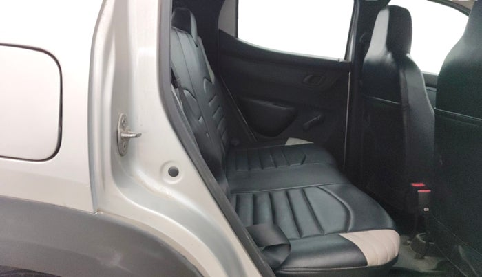 2017 Renault Kwid RXT 0.8, Petrol, Manual, 5,555 km, Right Side Rear Door Cabin