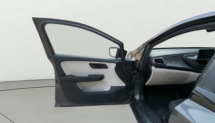 2022 Tata ALTROZ XT PETROL, Petrol, Manual, 1,01,013 km, LHS Front Door