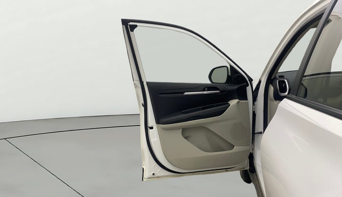 2022 KIA SONET HTX 1.5 AT, Diesel, Automatic, 29,856 km, LHS Front Door