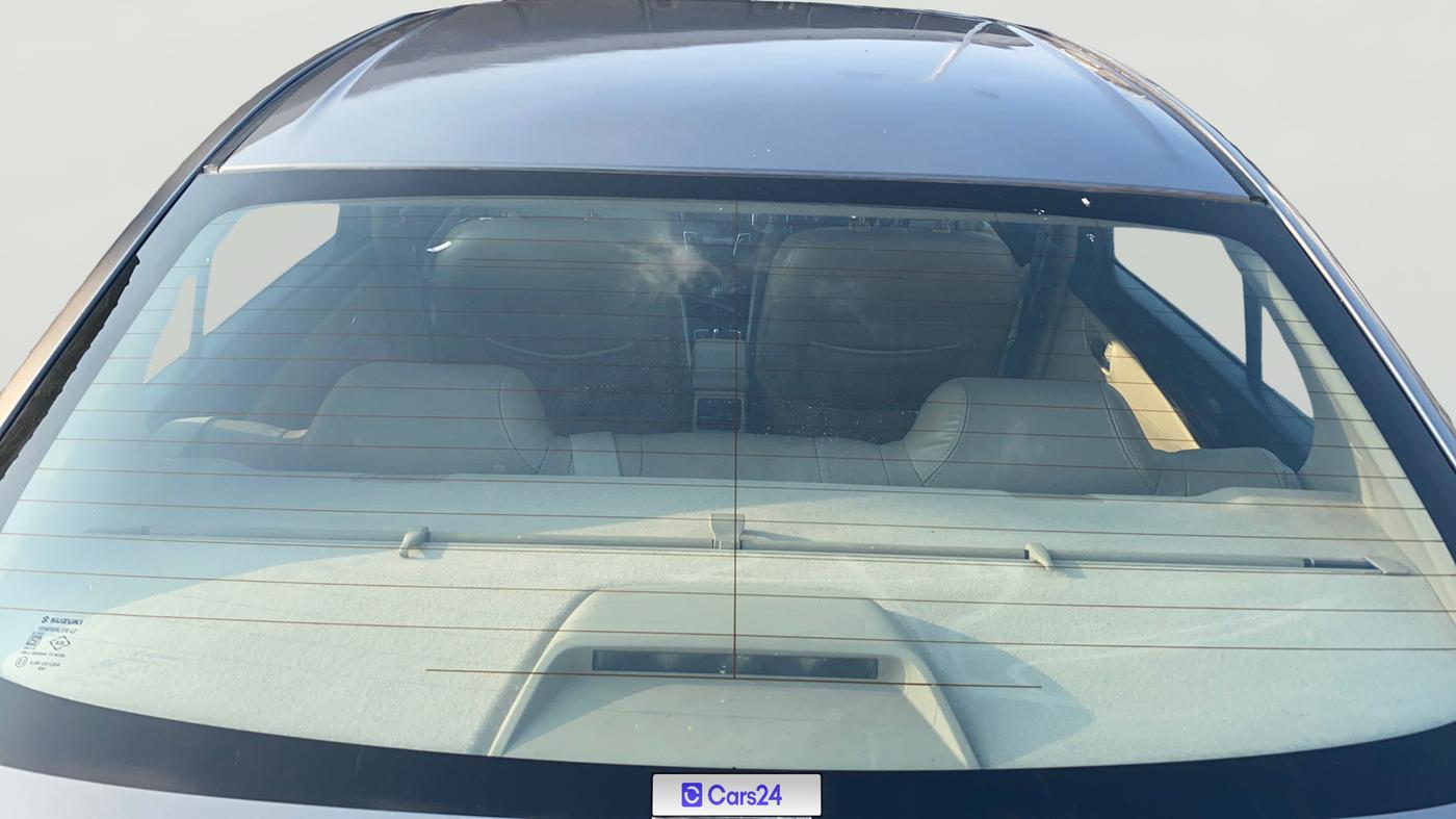 2018 Maruti Ciaz ALPHA 1.4 PETROL, Petrol, Manual, 1,08,236 km, Rear Windshield