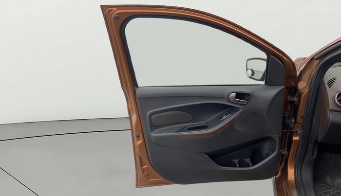 2018 Ford FREESTYLE TITANIUM 1.2 PETROL, Petrol, Manual, 88,346 km, LHS Front Door