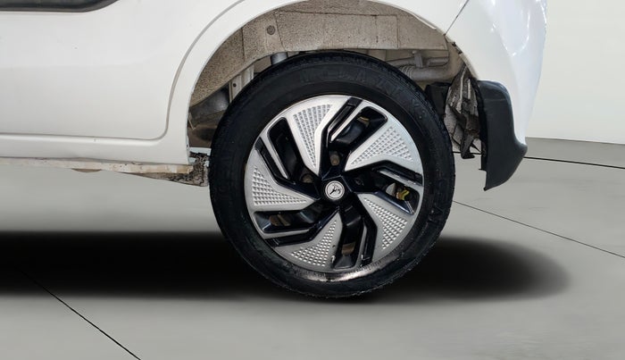 2015 Maruti Alto K10 VXI, Petrol, Manual, 88,098 km, Left Rear Wheel