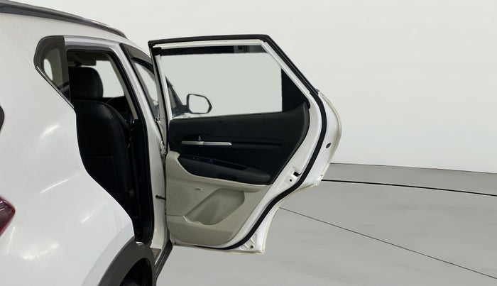 2022 KIA SONET HTX PLUS 1.0 IMT, Petrol, Manual, 20,678 km, RHS Rear Door