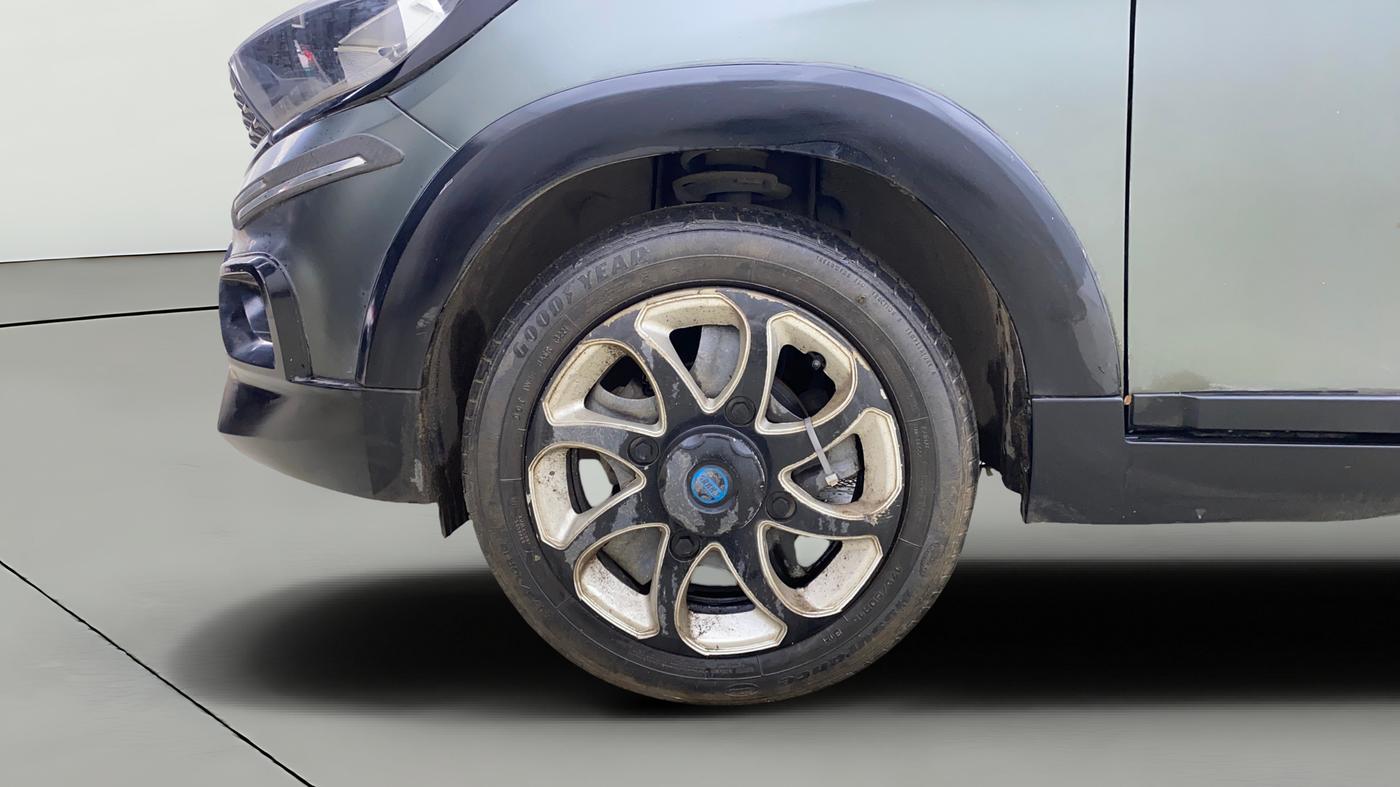 2021 Tata TIAGO NRG XZ MT, CNG, Manual, 45,857 km, Left Front Wheel