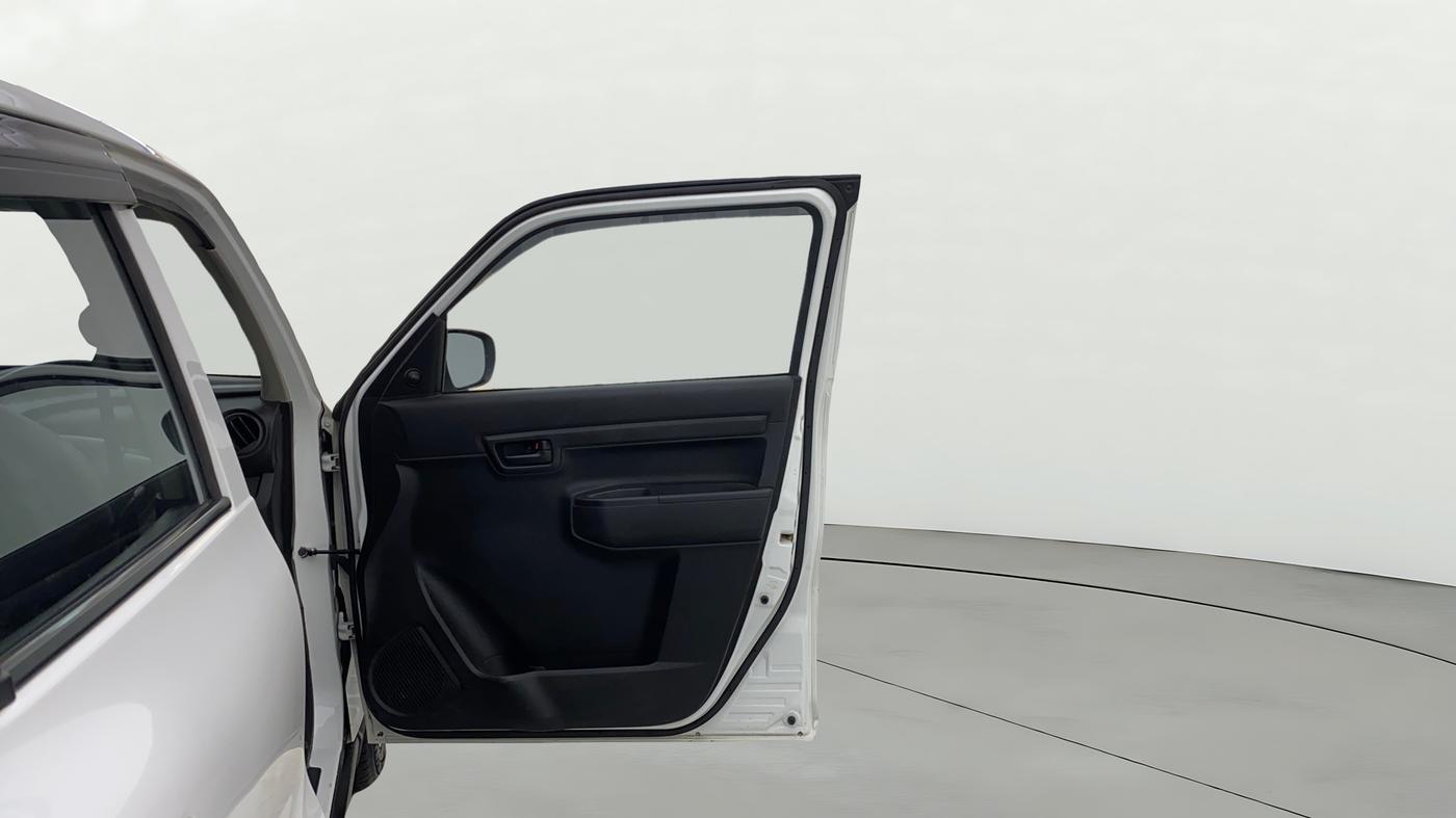 2023 Maruti S PRESSO VXI, Petrol, Manual, 10,032 km, RHS Front Door