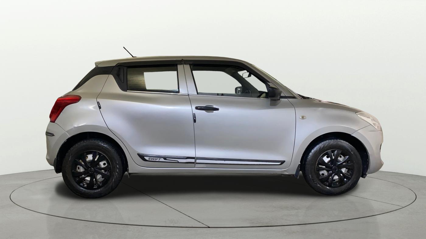 2022 Maruti Swift LXI, CNG, Manual, 91,300 km, Right Side View