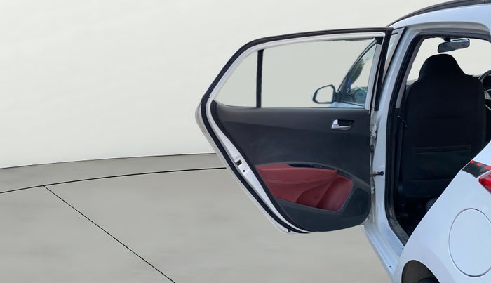 2016 Hyundai Grand i10 1.2 SPORTZ PRIME EDITION VTVT, Petrol, Manual, 48,239 km, LHS Rear Door