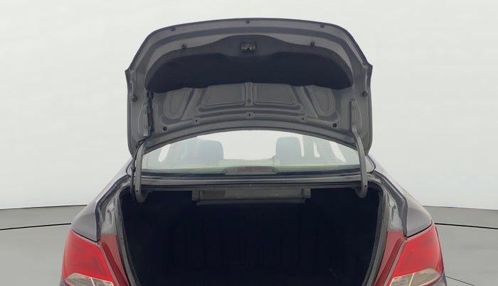 2015 Hyundai Verna FLUIDIC 4S 1.6 VTVT S(O), Petrol, Manual, 1,42,985 km, Boot Door Open