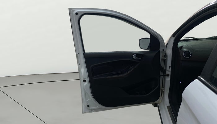 2018 Ford FREESTYLE TITANIUM PLUS 1.2 PETROL, Petrol, Manual, 69,319 km, LHS Front Door