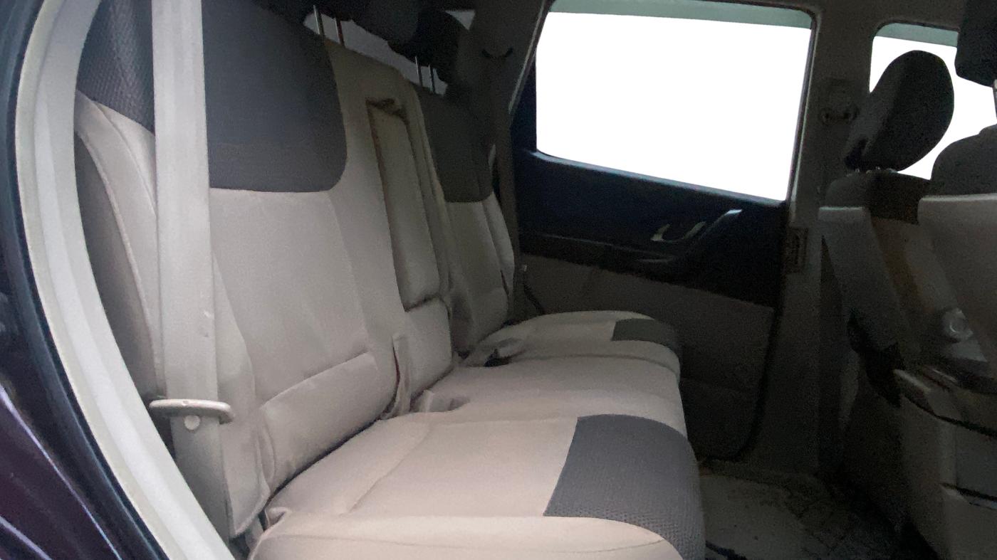 2016 Mahindra XUV500 W6, Diesel, Manual, 69,007 km, Right Side Rear Door Cabin