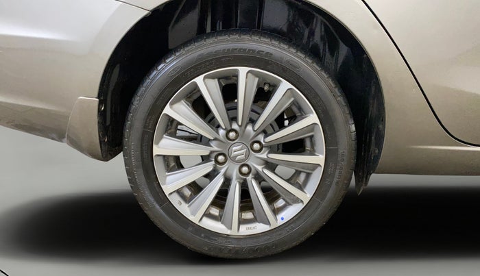 2018 Maruti Ciaz ALPHA 1.5 SHVS PETROL, Petrol, Manual, 64,532 km, Right Rear Wheel