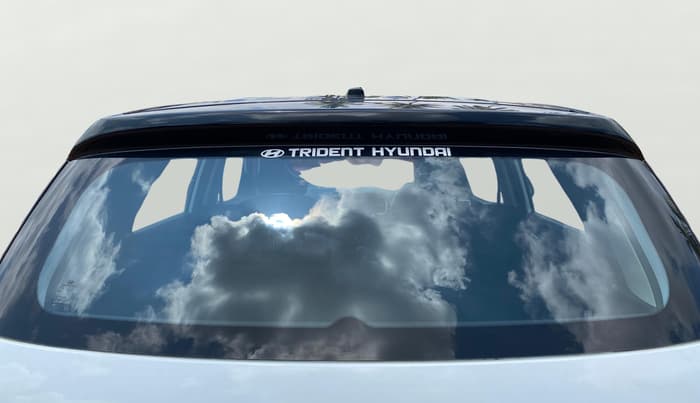 2022 Hyundai VENUE E 1.2, Petrol, Manual, 30,338 km, Rear Windshield