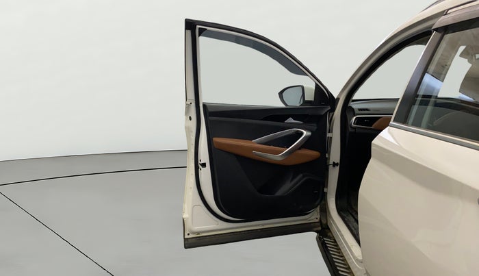 2022 MG HECTOR PLUS SHARP 1.5 PETROL TURBO CVT 6-STR, Petrol, Automatic, 18,482 km, LHS Front Door