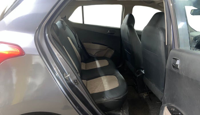 2015 Hyundai Grand i10 MAGNA 1.2 KAPPA VTVT, Petrol, Manual, 76,162 km, Right Side Rear Door Cabin