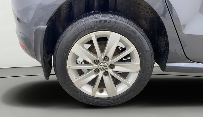 2017 Volkswagen Polo HIGHLINE1.2L, Petrol, Manual, 36,174 km, Right Rear Wheel