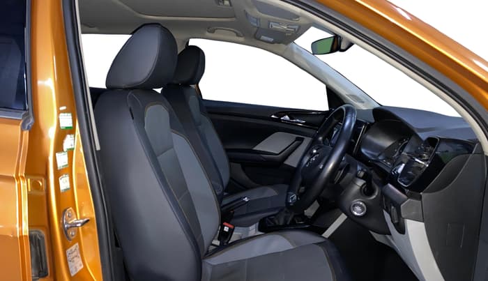 2022 Skoda KUSHAQ STYLE 1.0L TSI AT (6 AIRBAGS), Petrol, Automatic, 15,721 km, Right Side Front Door Cabin