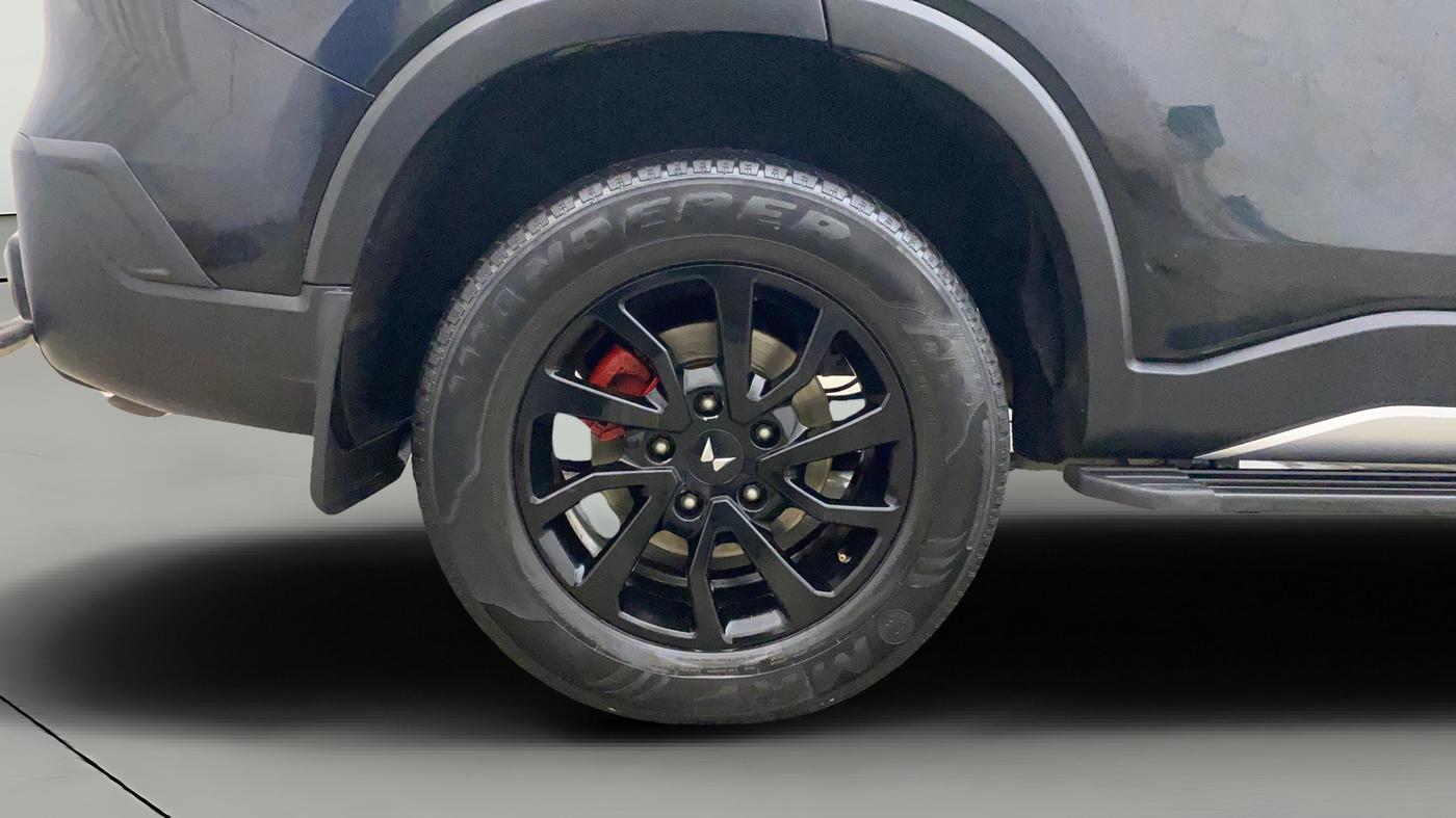 2023 Mahindra SCORPIO-N Z8 PETROL AT 7 STR, Petrol, Automatic, 82,364 km, Right Rear Wheel
