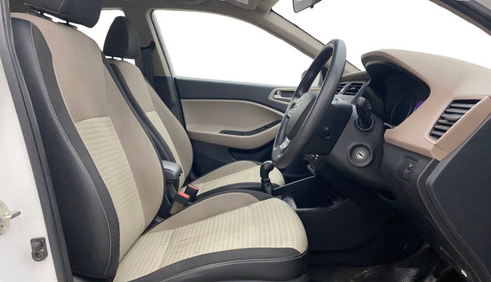 2019 Hyundai Elite i20 SPORTZ PLUS 1.2, Petrol, Manual, 42,360 km, Right Side Front Door Cabin