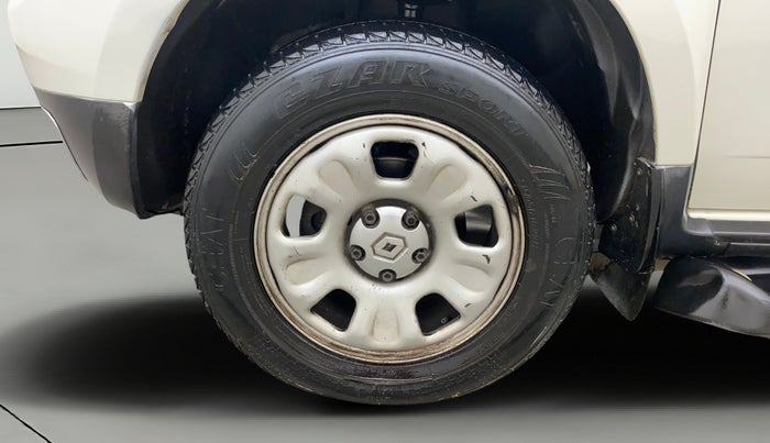 2014 Renault Duster RXL PETROL, Petrol, Manual, 81,982 km, Left Front Wheel