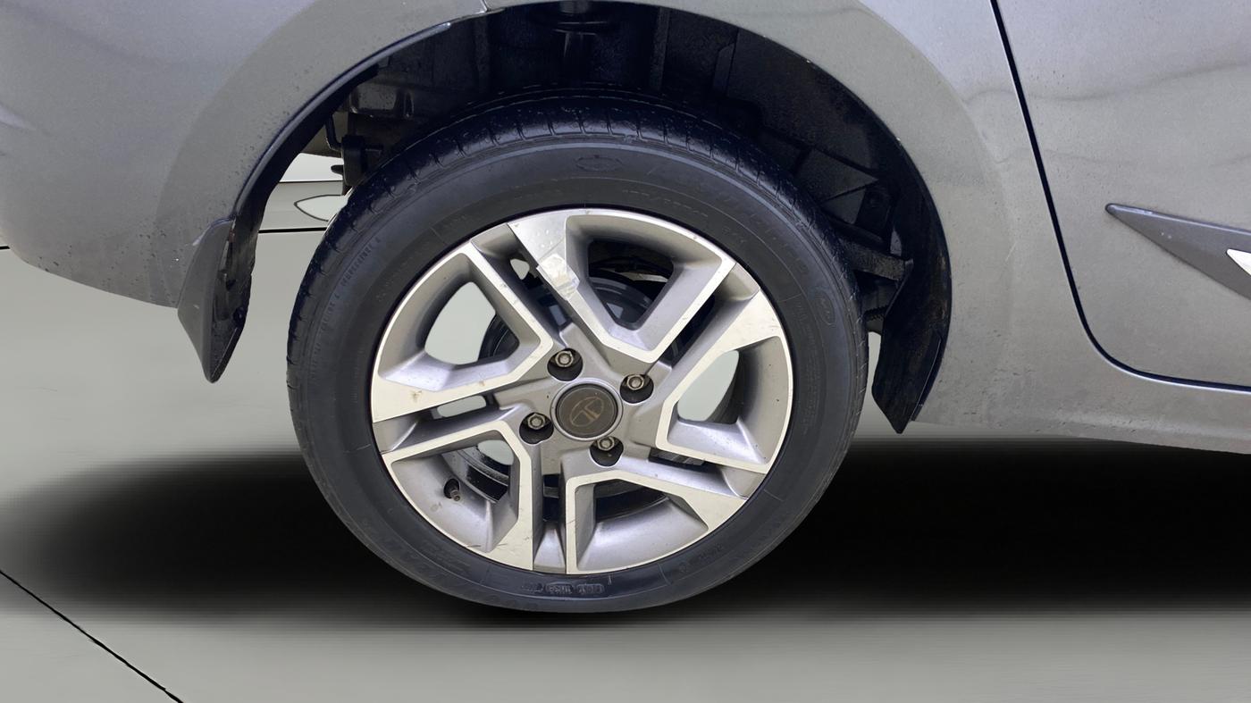 2023 Tata TIGOR XZ PLUS PETROL, Petrol, Manual, 44,430 km, Right Rear Wheel