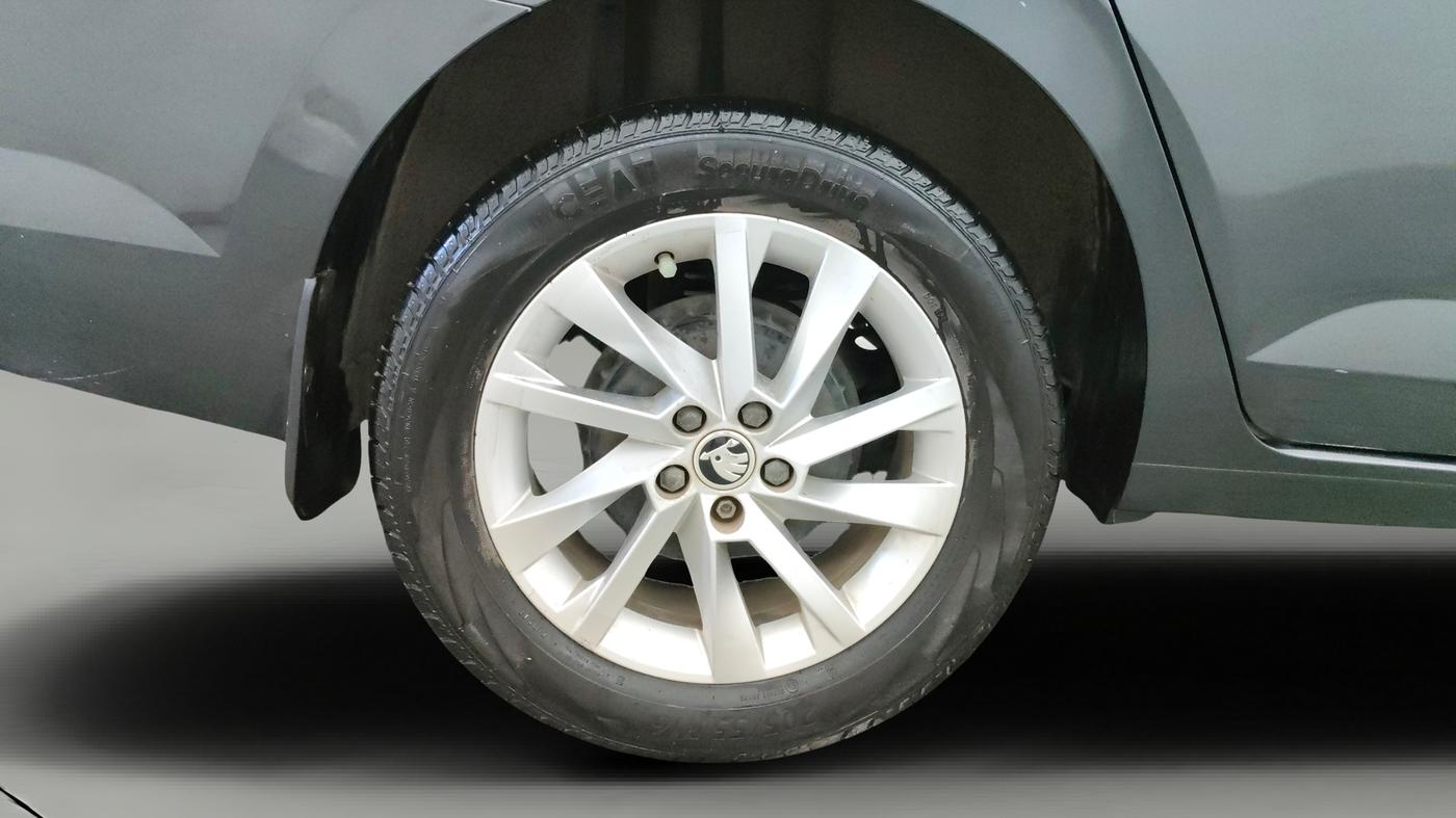 2023 Skoda SLAVIA Ambition 1.5L TSI, Petrol, Manual, 21,799 km, Right Rear Wheel