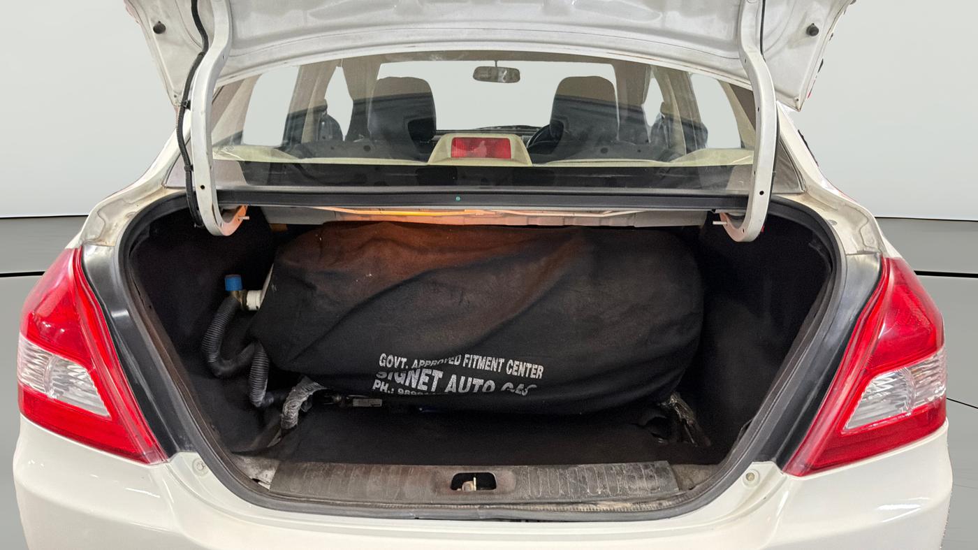2015 Maruti Swift Dzire LXI (O), CNG, Manual, 72,280 km, Boot Open Zoomed View