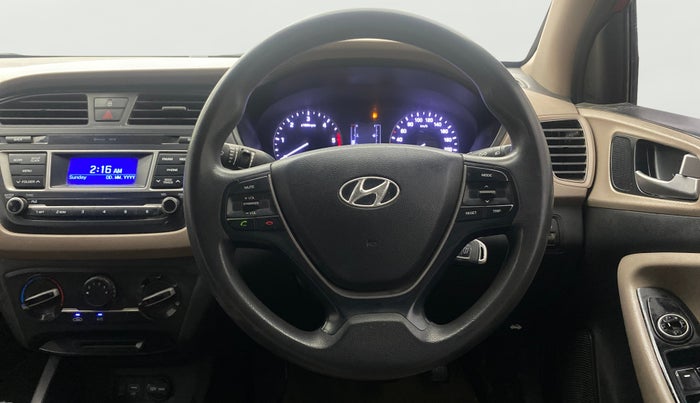 2015 Hyundai Elite i20 MAGNA 1.4 CRDI, Diesel, Manual, 1,19,303 km, Steering Wheel Close Up