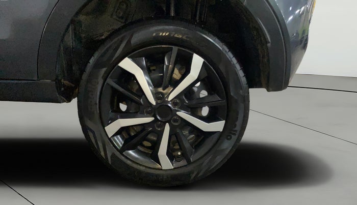 2018 Tata NEXON XZ PETROL, Petrol, Manual, 78,270 km, Left Rear Wheel